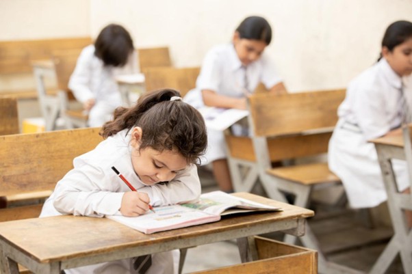 Indian students using AI learning platforms